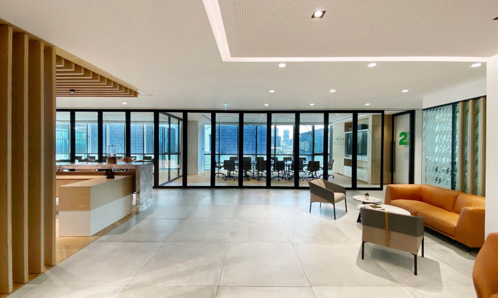 Hosting a one-day legal clinic where our lawyers gave free legal advice to the public at the Dubai Land Department